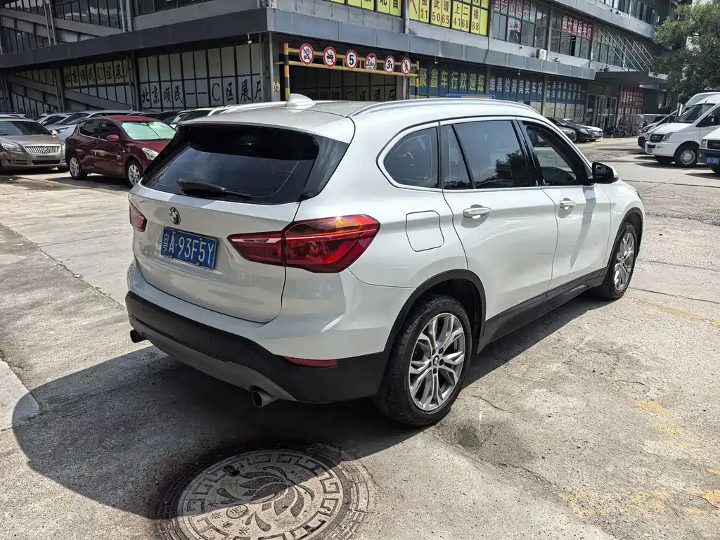 BMW X1 — фото 3