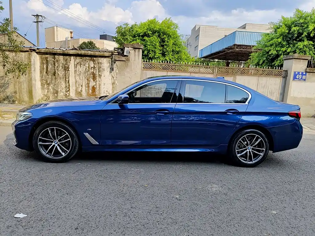 BMW 5 Series — фото 3