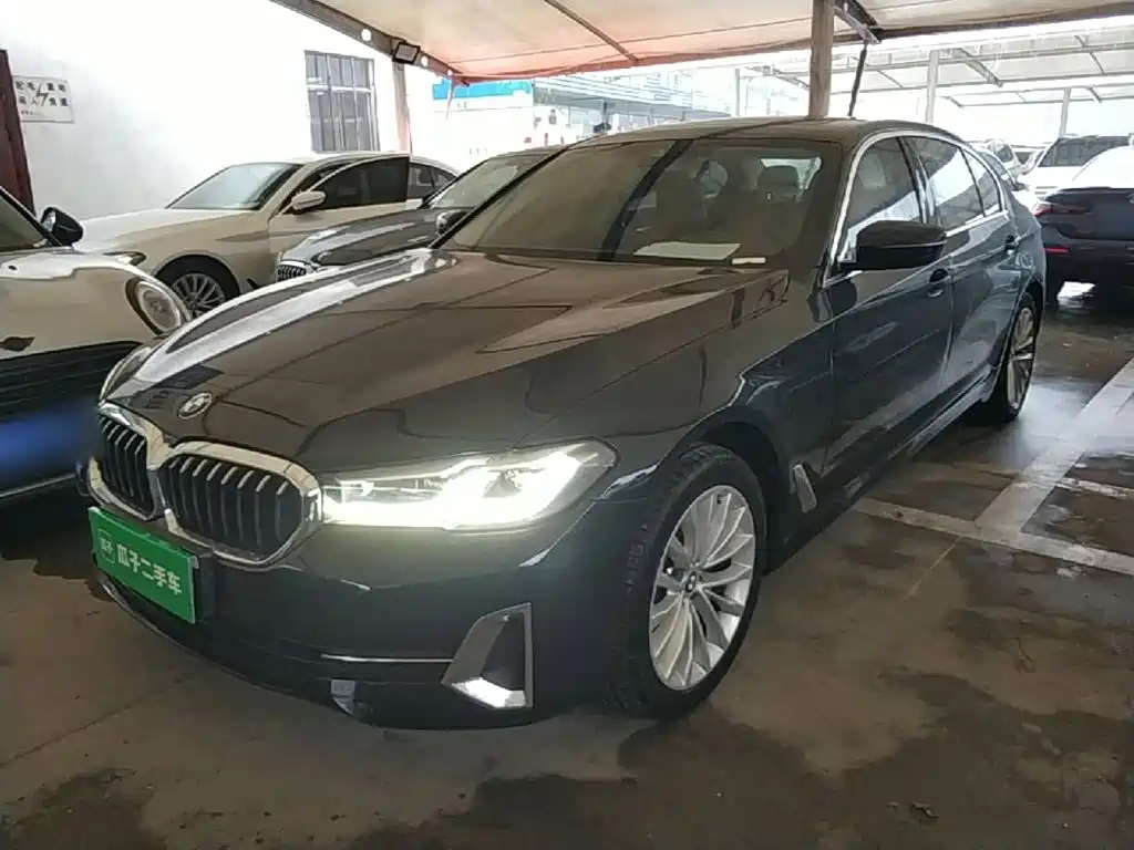 BMW 5 Series — фото 2