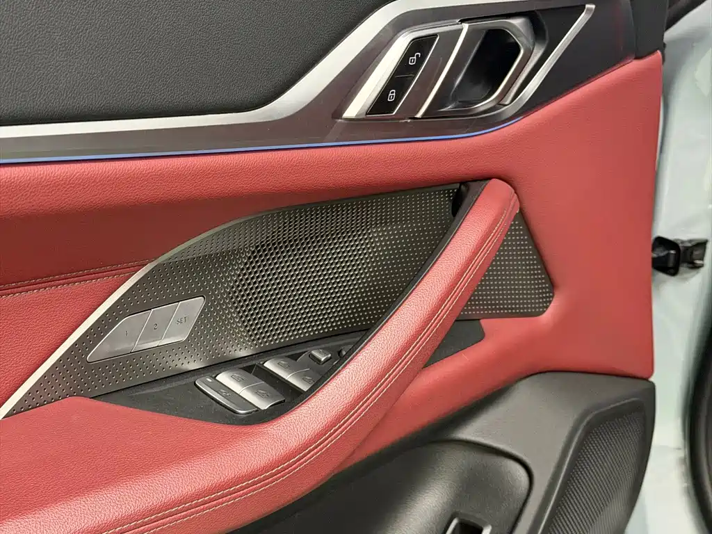 BMW i4 — фото 9