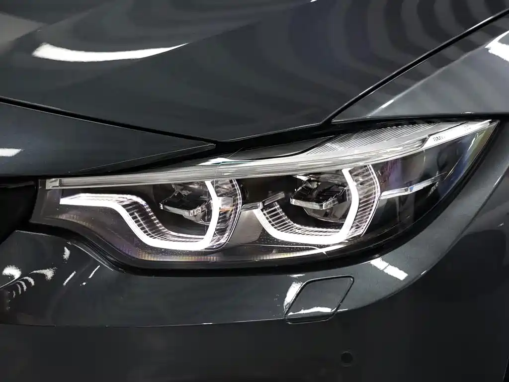 BMW M4 — фото 3