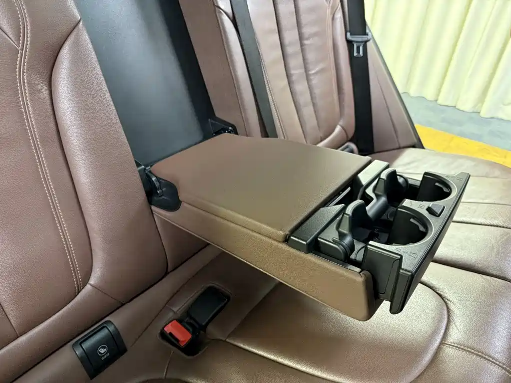 BMW X5 (Import) — фото 30