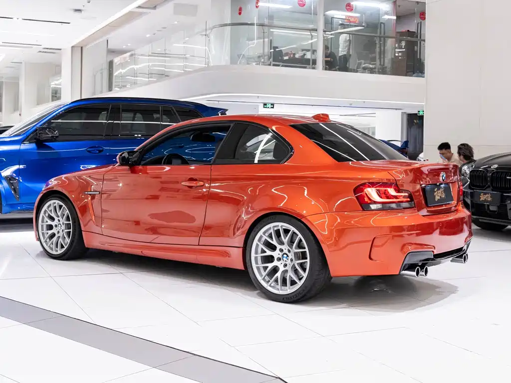 BMW 1 Series M — фото 5