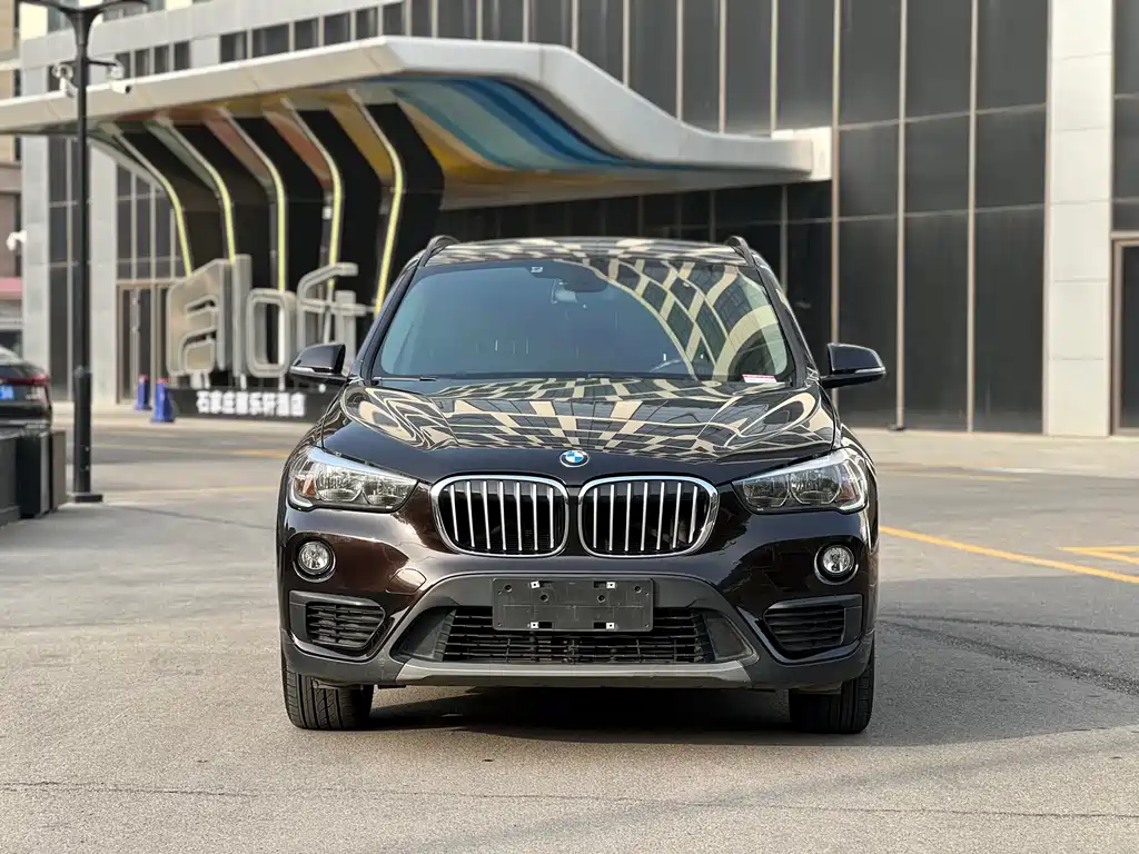 BMW X1 — фото 2