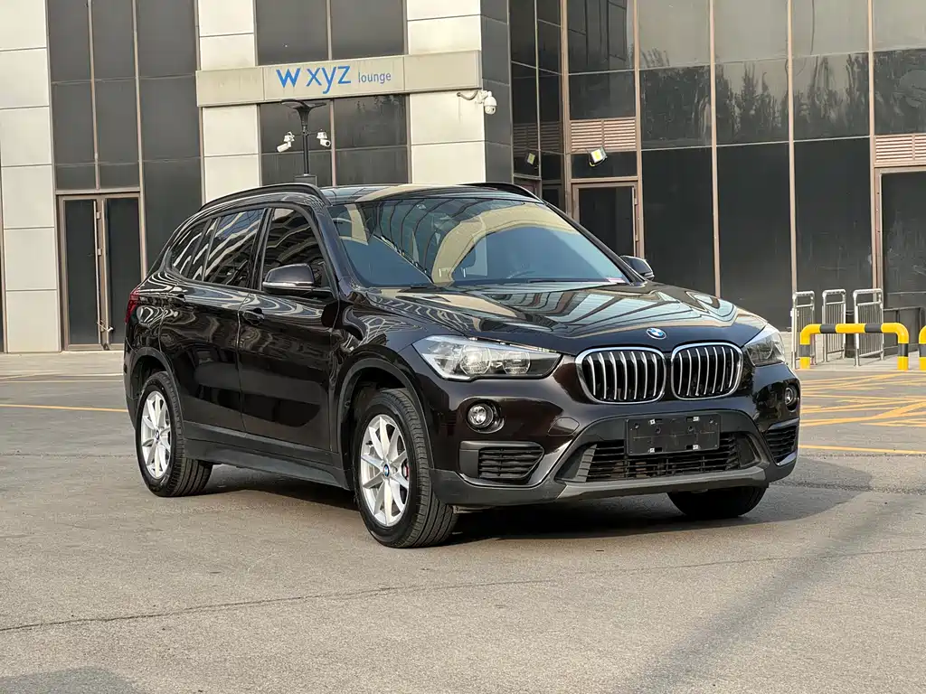 BMW X1 — фото 3