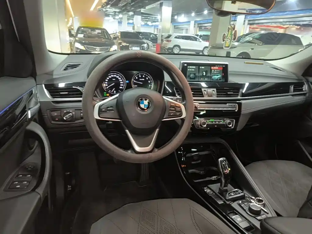 BMW X2 (Import) — фото 11