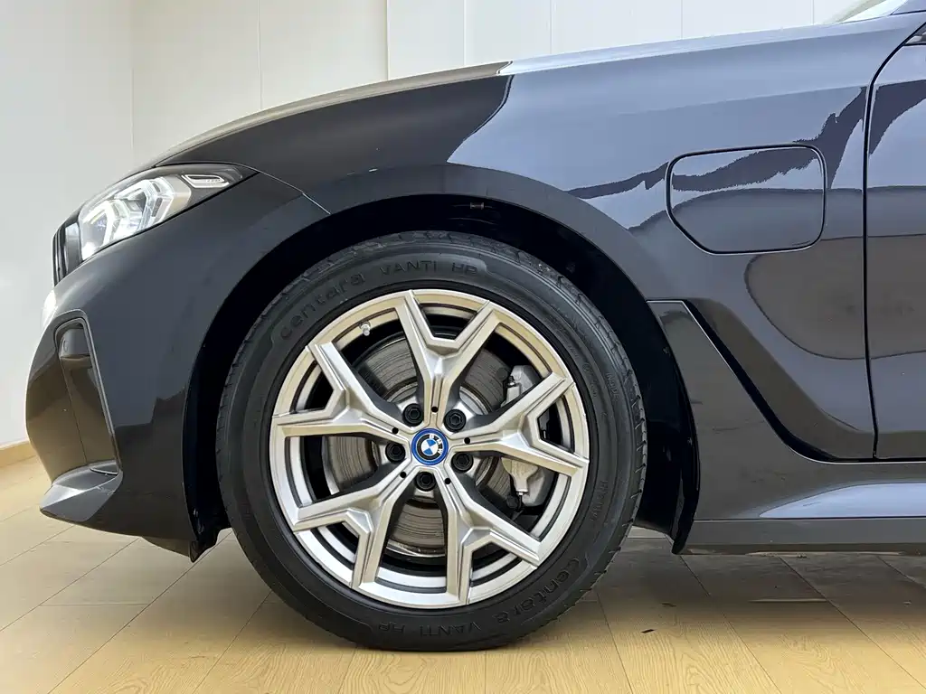 BMW i3 — фото 19