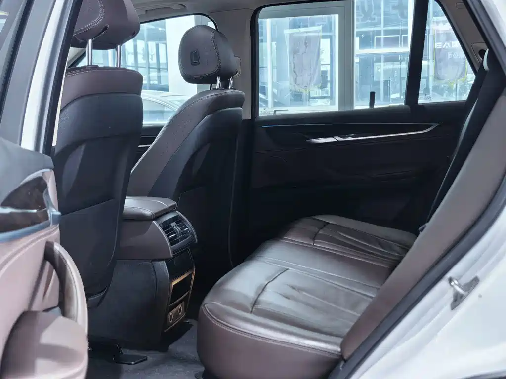BMW X5 (Import) — фото 4