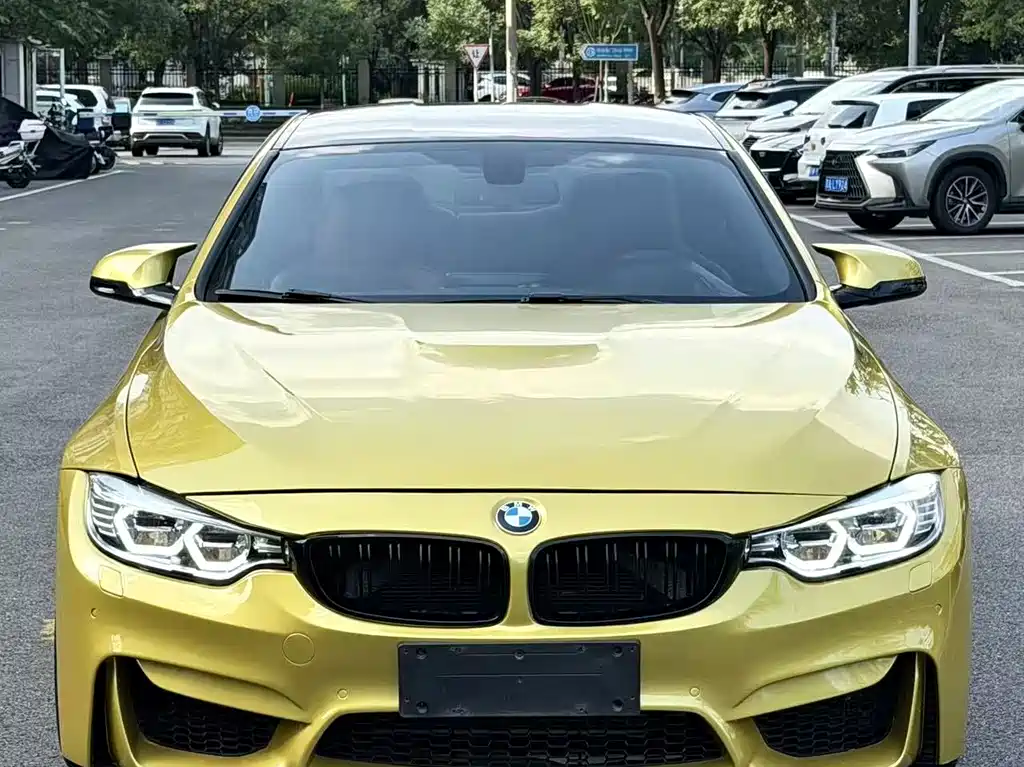 BMW M4 — фото 4