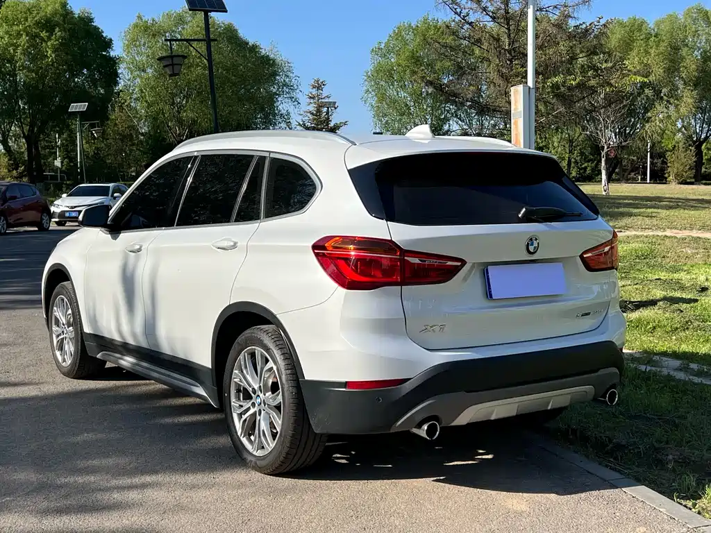 BMW X1 — фото 4
