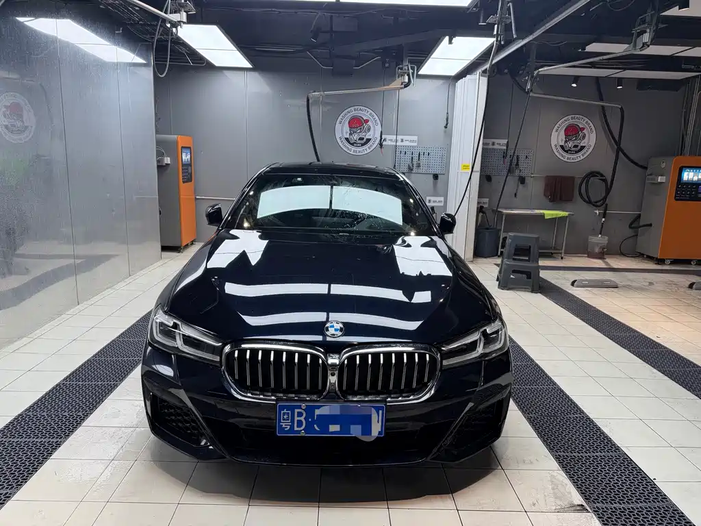 BMW 5 Series (Import) — фото 2