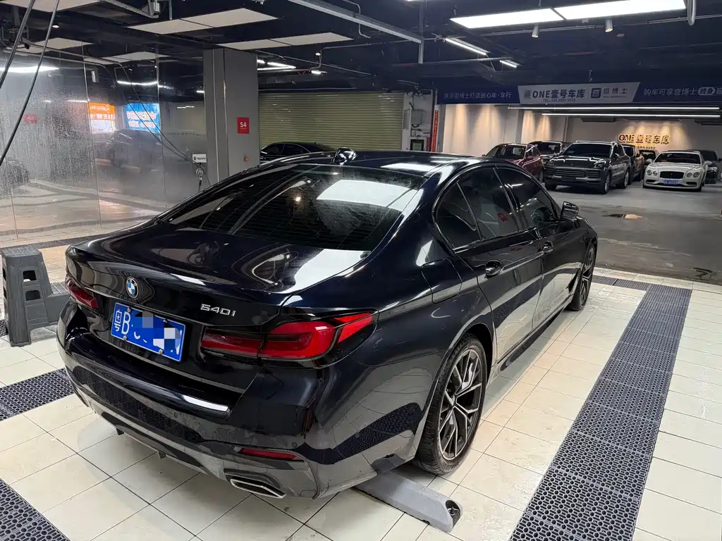 BMW 5 Series (Import) — фото 4