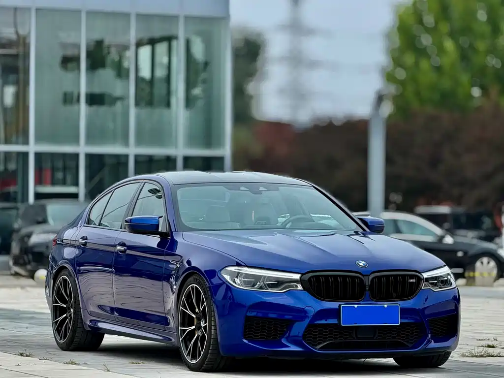 BMW M5 — фото 3