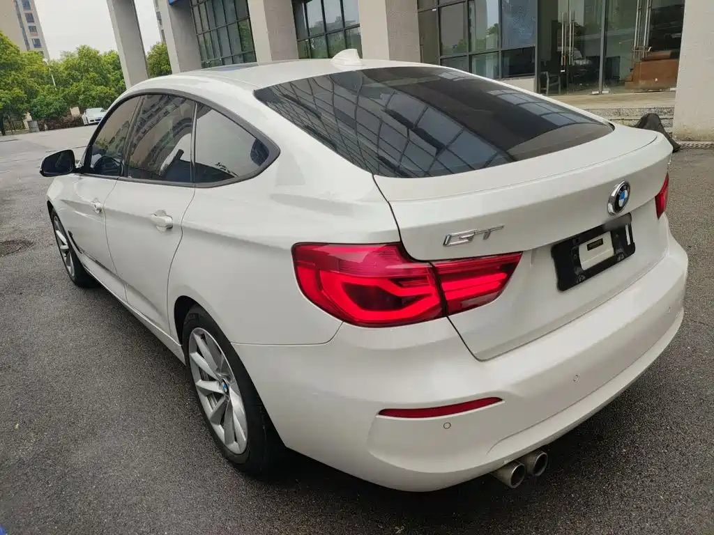 BMW 3 Series GT — фото 23