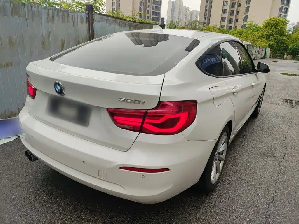 BMW 3 Series GT — фото 5