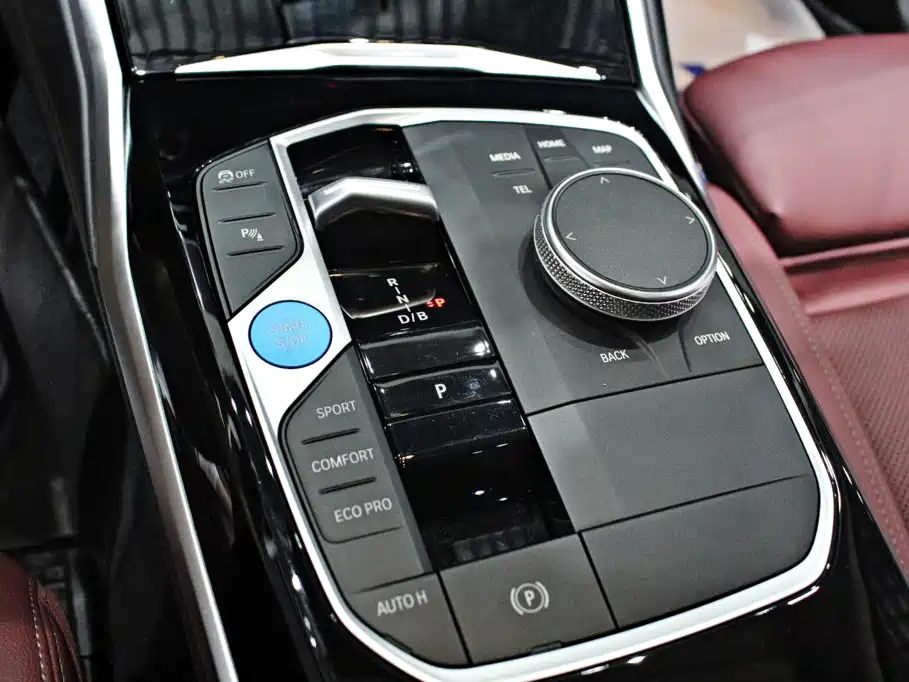 BMW i3 — фото 8