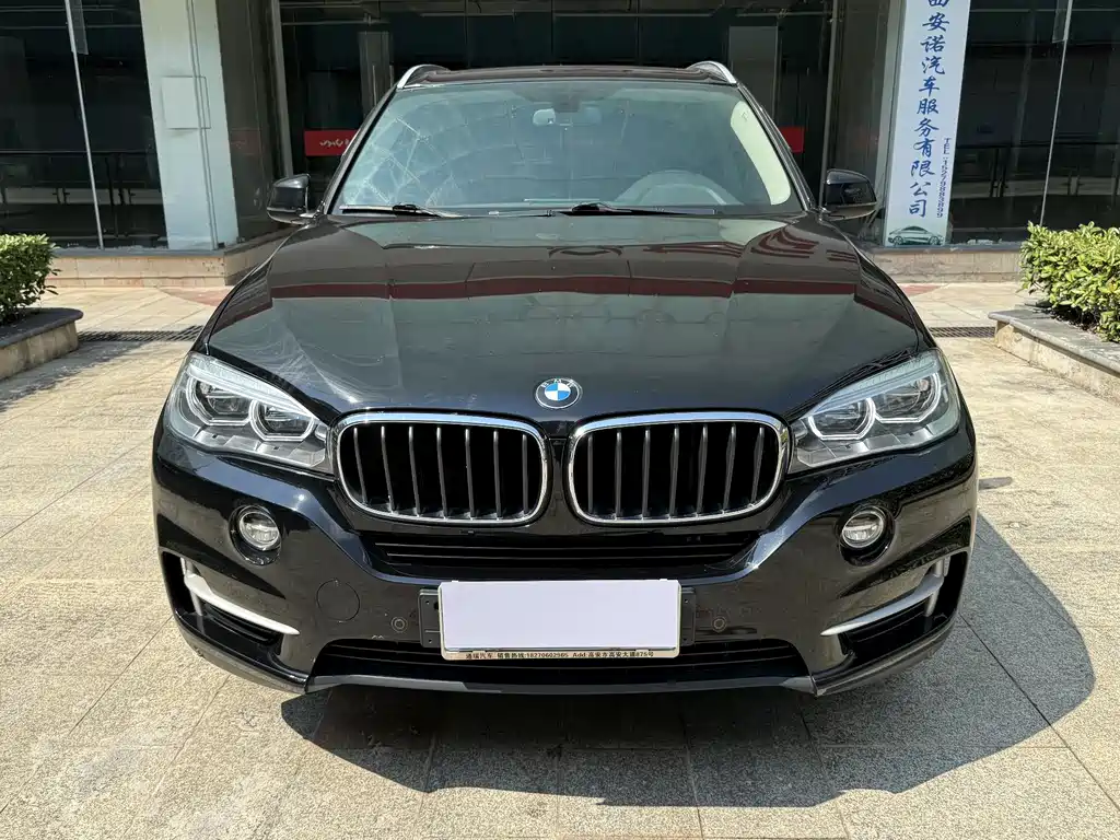 BMW X5 (Import) — фото 2