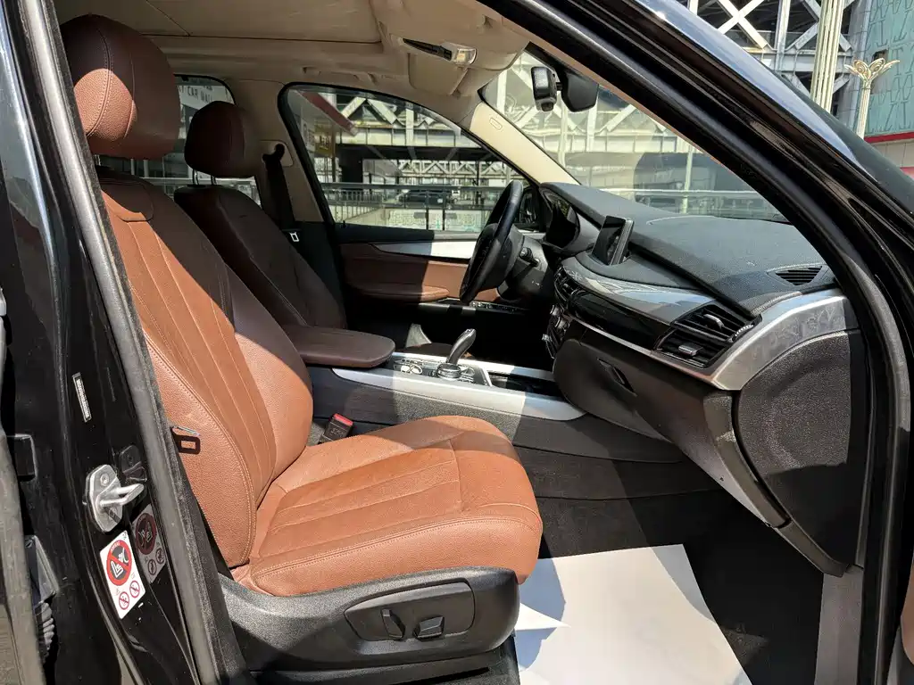 BMW X5 (Import) — фото 10