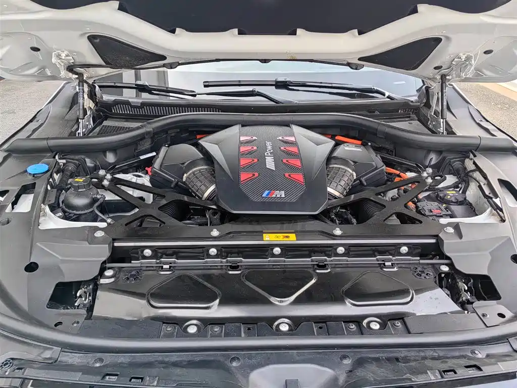 BMW XM — фото 17