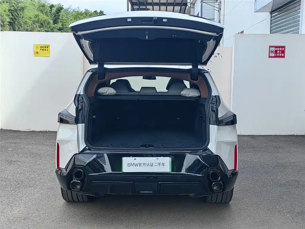 BMW XM — фото 6