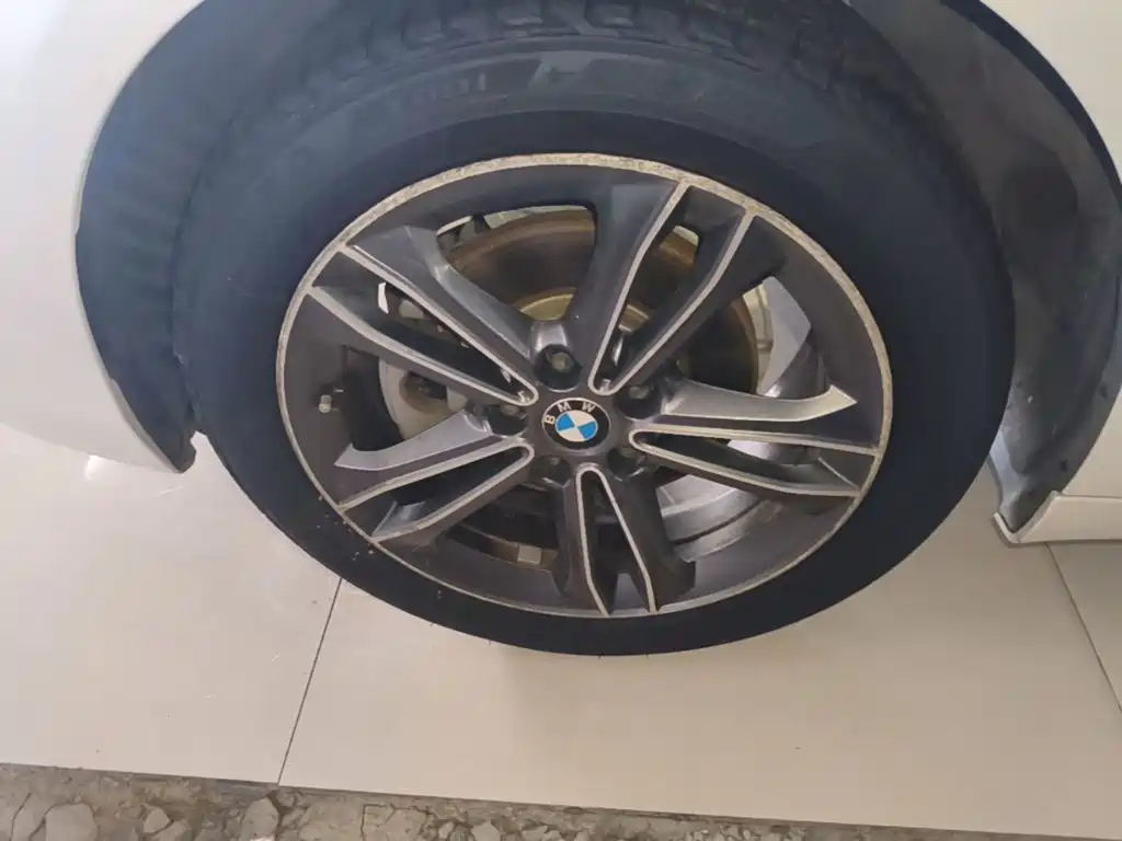 BMW 2 Series Active Tourer — фото 23