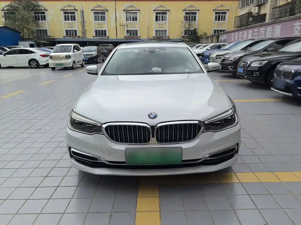 BMW 5 Series New Energy — фото 3