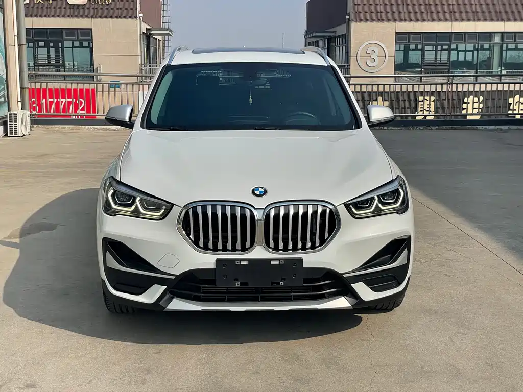 BMW X1 — фото 2