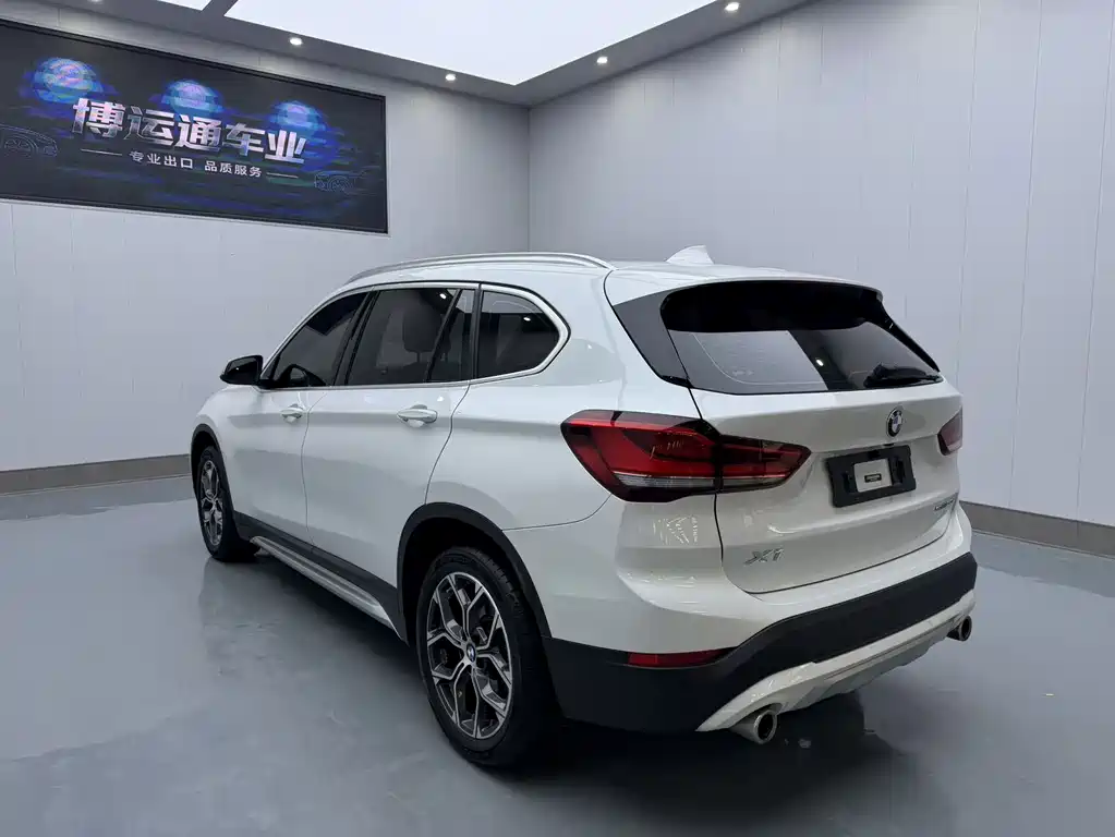 BMW X1 — фото 4