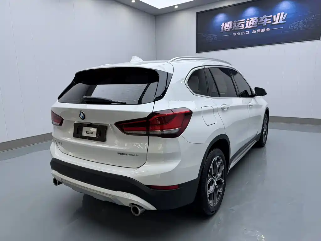 BMW X1 — фото 6