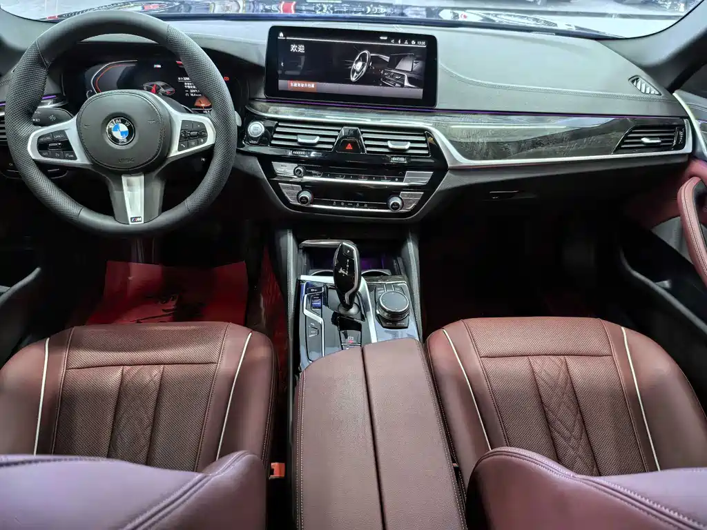 BMW 5 Series — фото 9