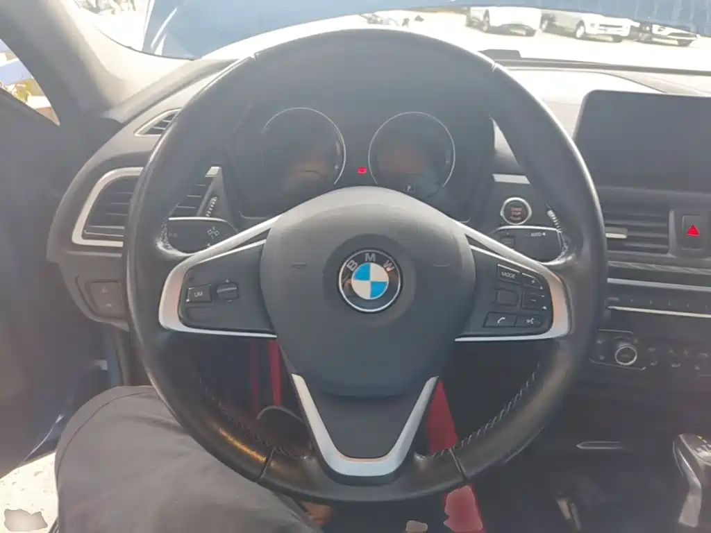 BMW 1 Series — фото 11