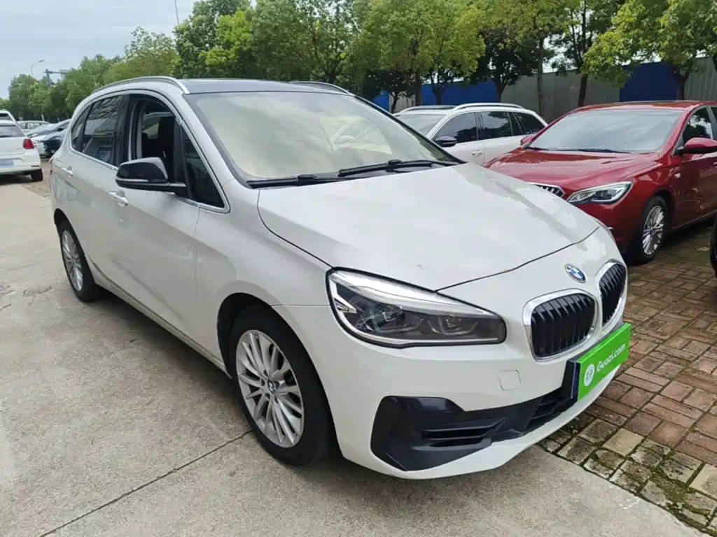 BMW 2 Series Active Tourer — фото 4