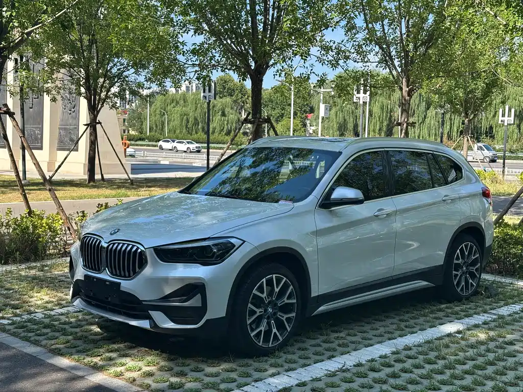BMW X1 — фото 3