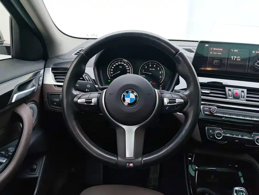 BMW X2 — фото 15