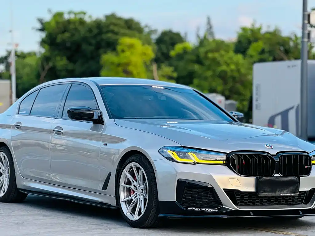 BMW 5 Series — фото 3