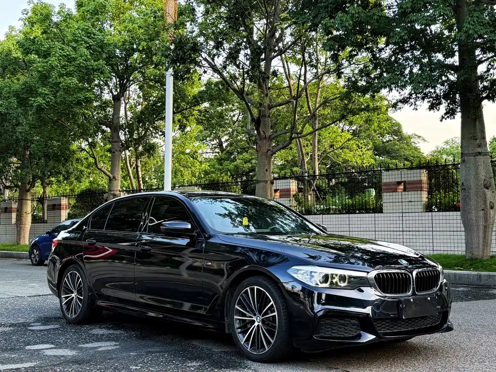 BMW 5 Series — фото 3