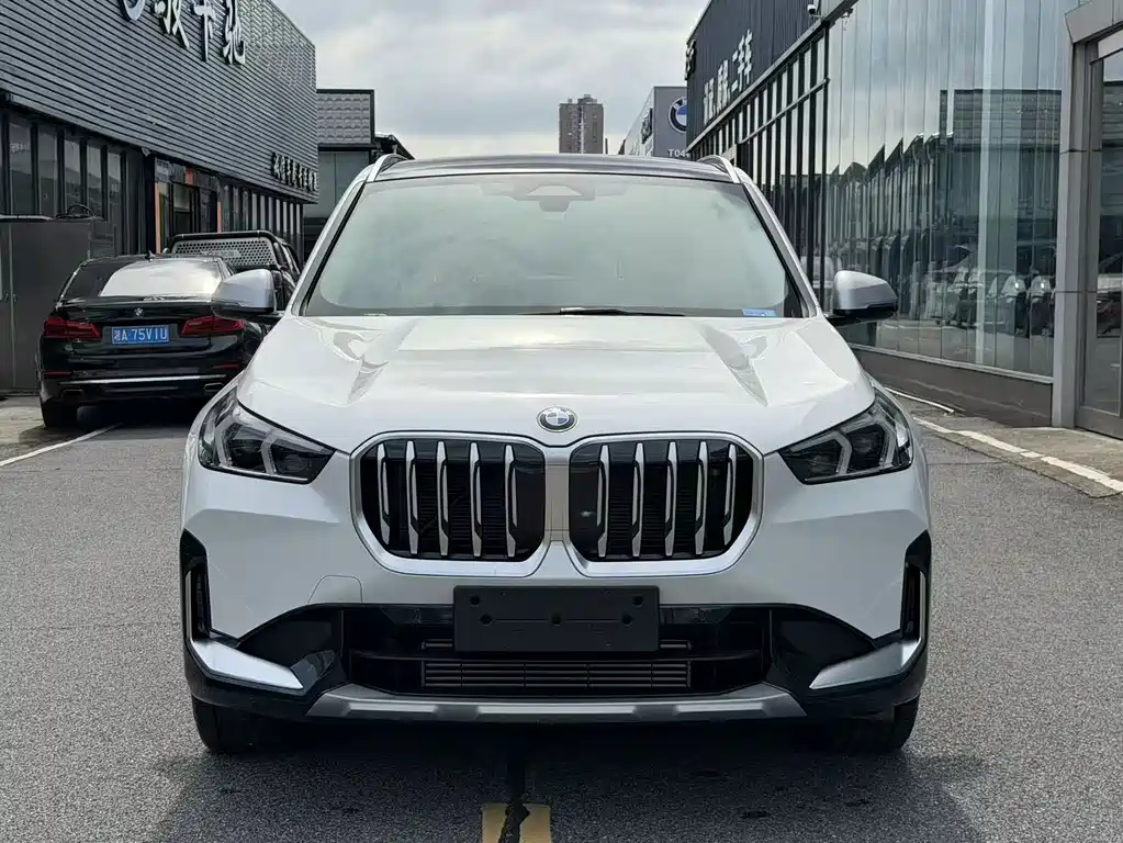 BMW X1 — фото 3