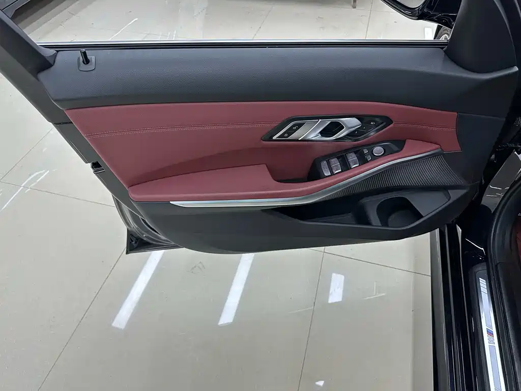 BMW 3 Series — фото 14