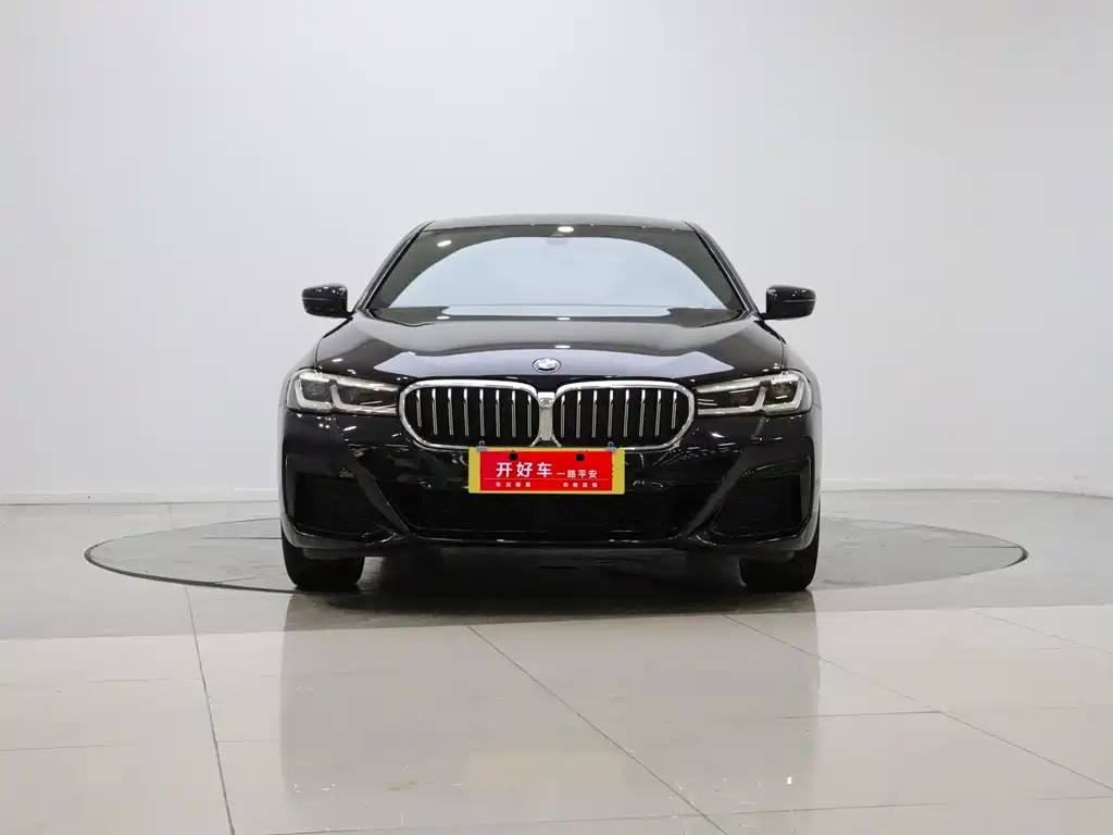 BMW 5 Series — фото 2