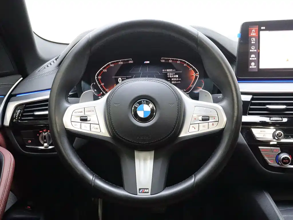 BMW 5 Series — фото 22