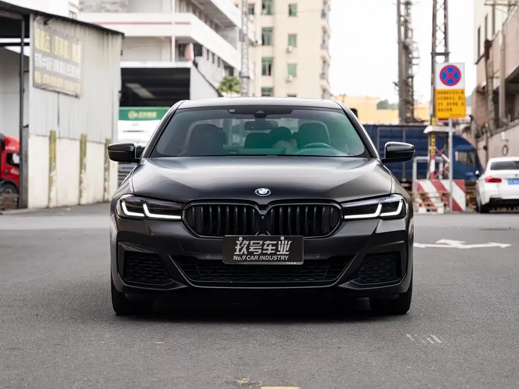 BMW 5 Series (Import) — фото 2
