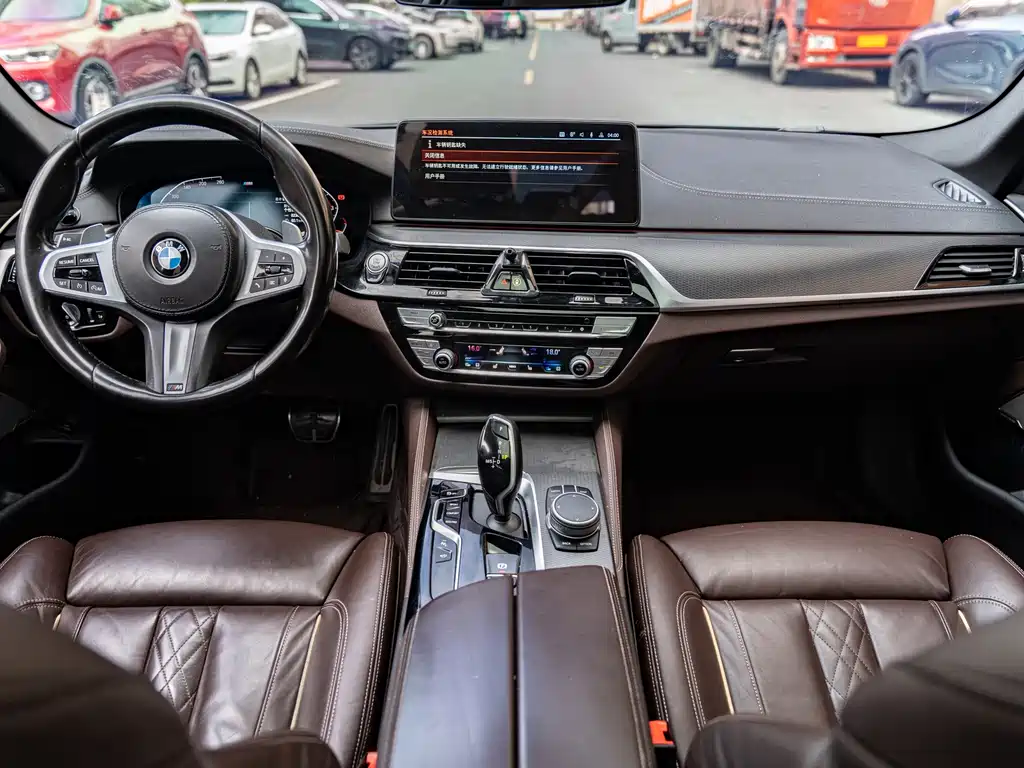 BMW 5 Series (Import) — фото 18