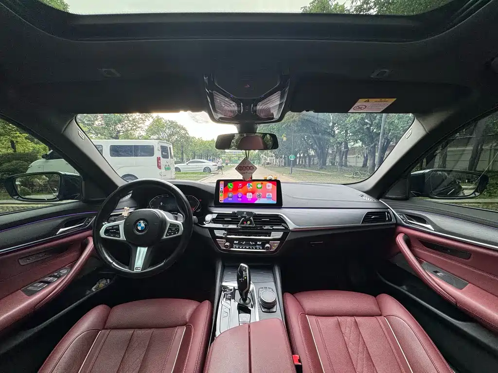 BMW 5 Series — фото 13