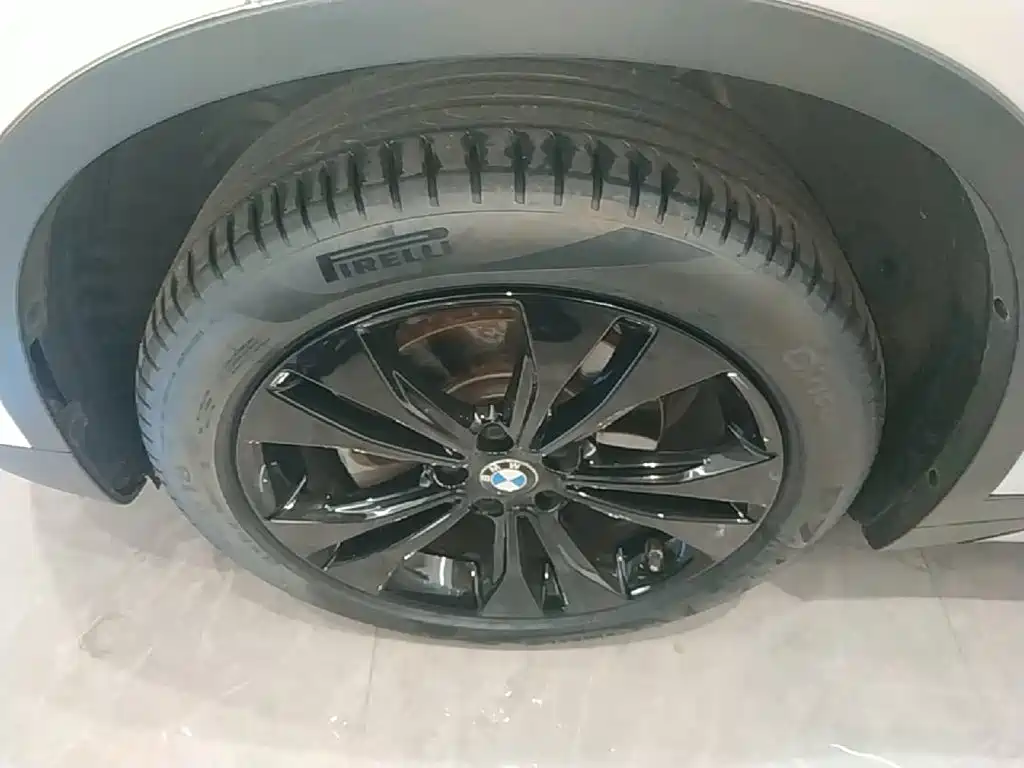 BMW X1 — фото 23
