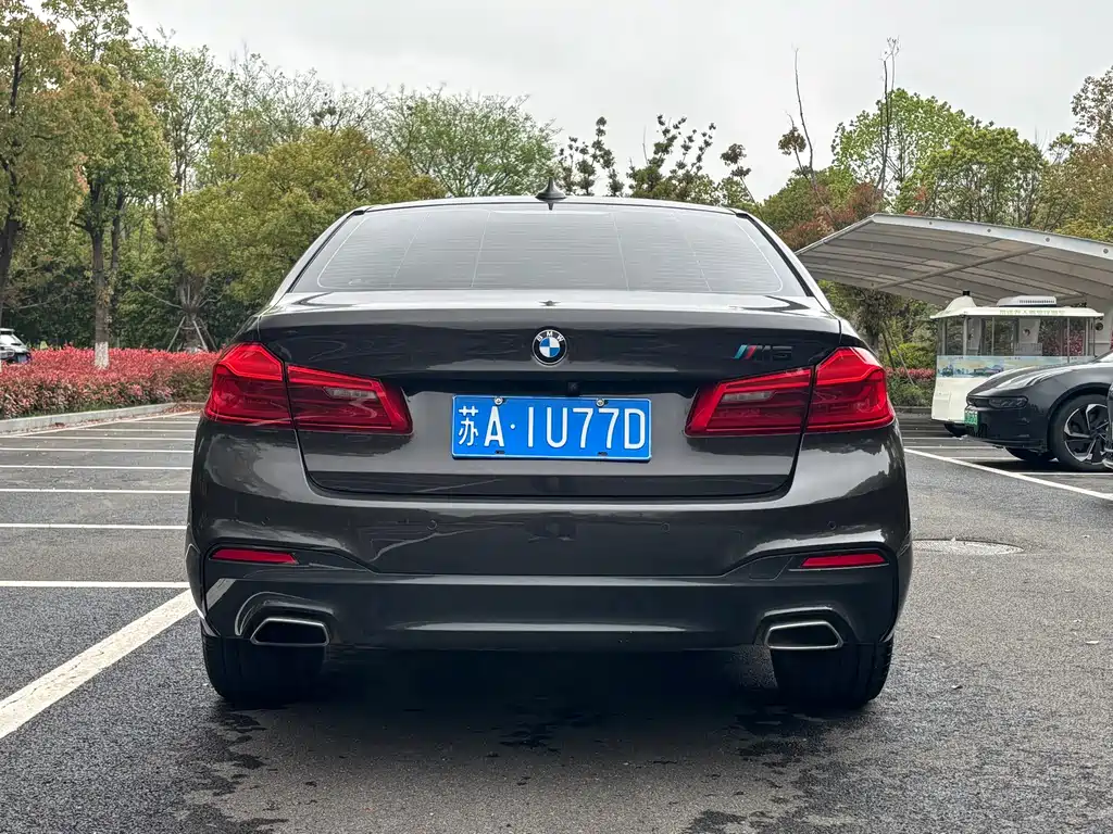 BMW 5 Series — фото 5