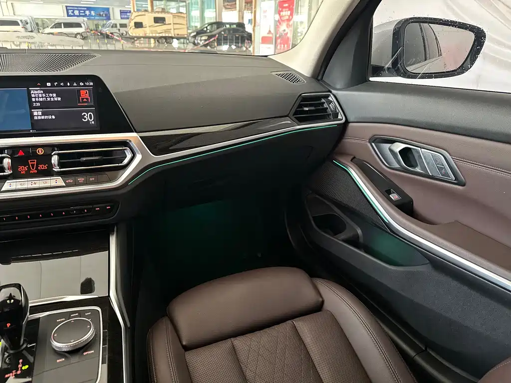 BMW 3 Series — фото 14