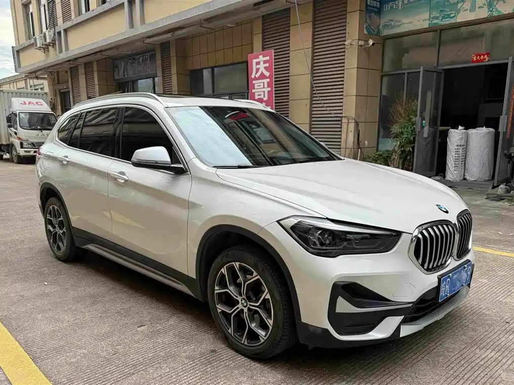 BMW X1 — фото 3