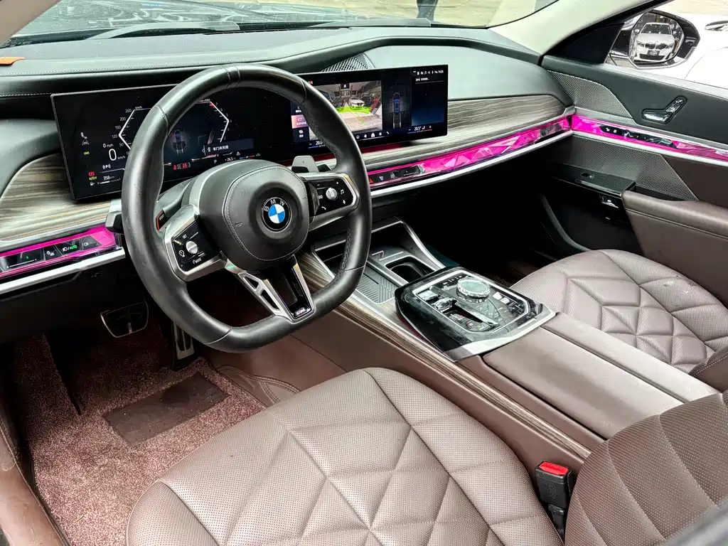BMW 7 Series — фото 4
