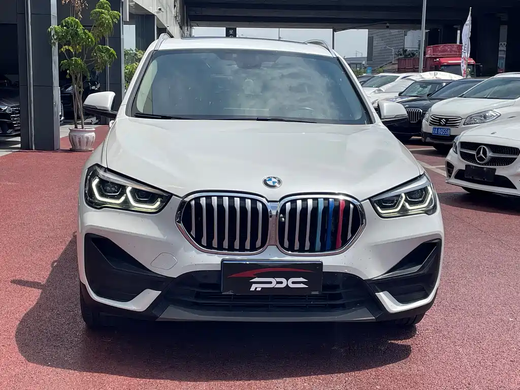 BMW X1 — фото 3