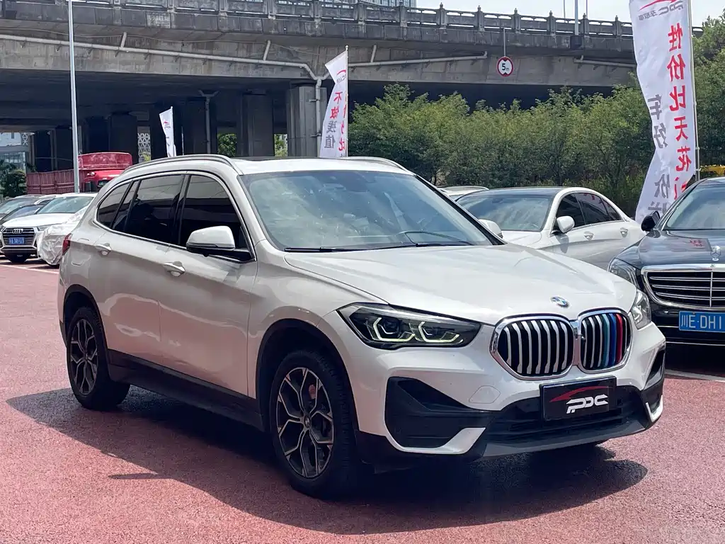 BMW X1 — фото 4